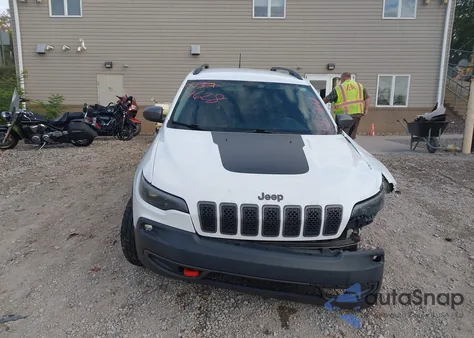 2019 Jeep Cherokee Trailhawk 4X4 из США, поврежденный, VIN 1C4PJMBX5KD198132